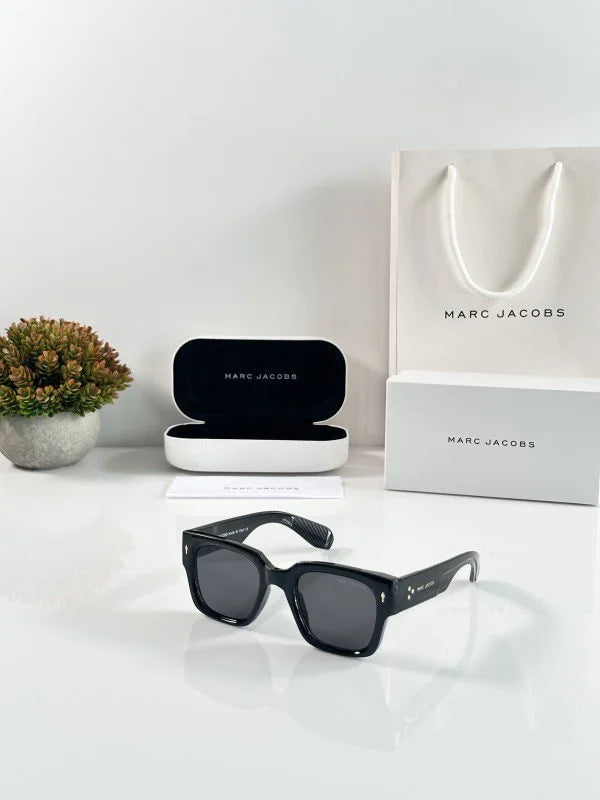 Ma_rc Jacobs 11 Black
