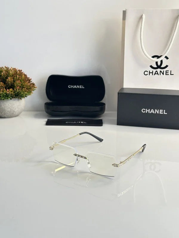 Cha_nel_7210_Gold_Frame