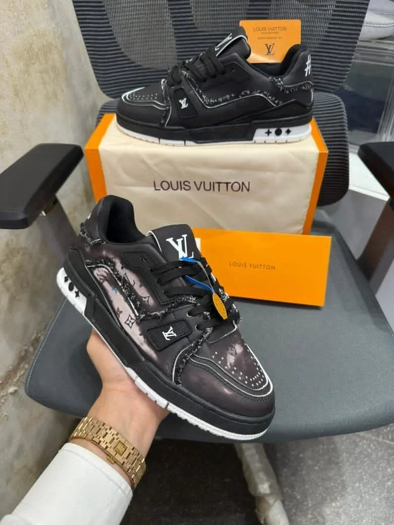 _*Lo_uis Vuitto_n LV Civili_st Trainer 2025 ( With All Accessories )*_