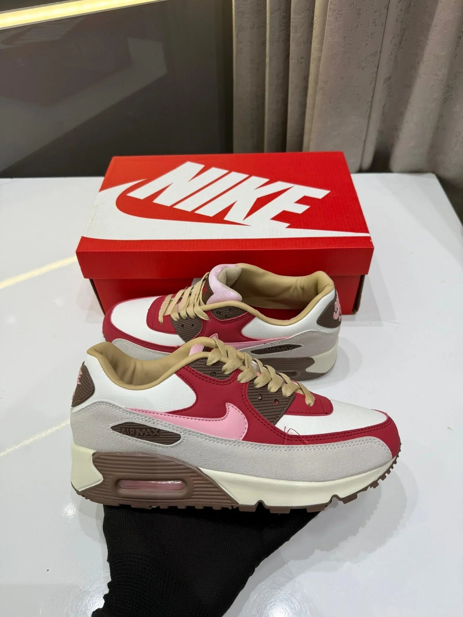 Nik_e Airm_ax 90 Bacon