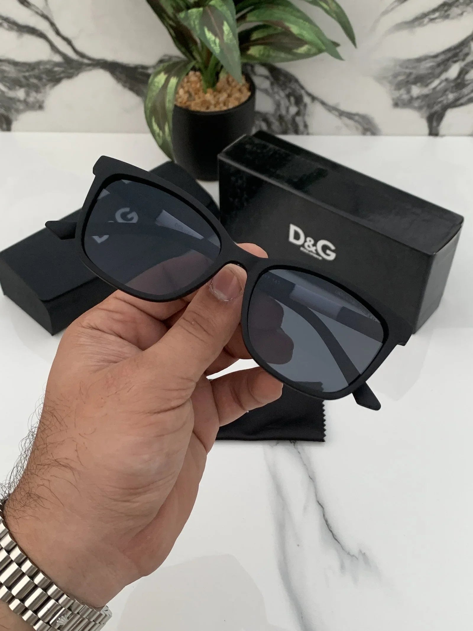 Branded D_&G Full Black Sunglasses