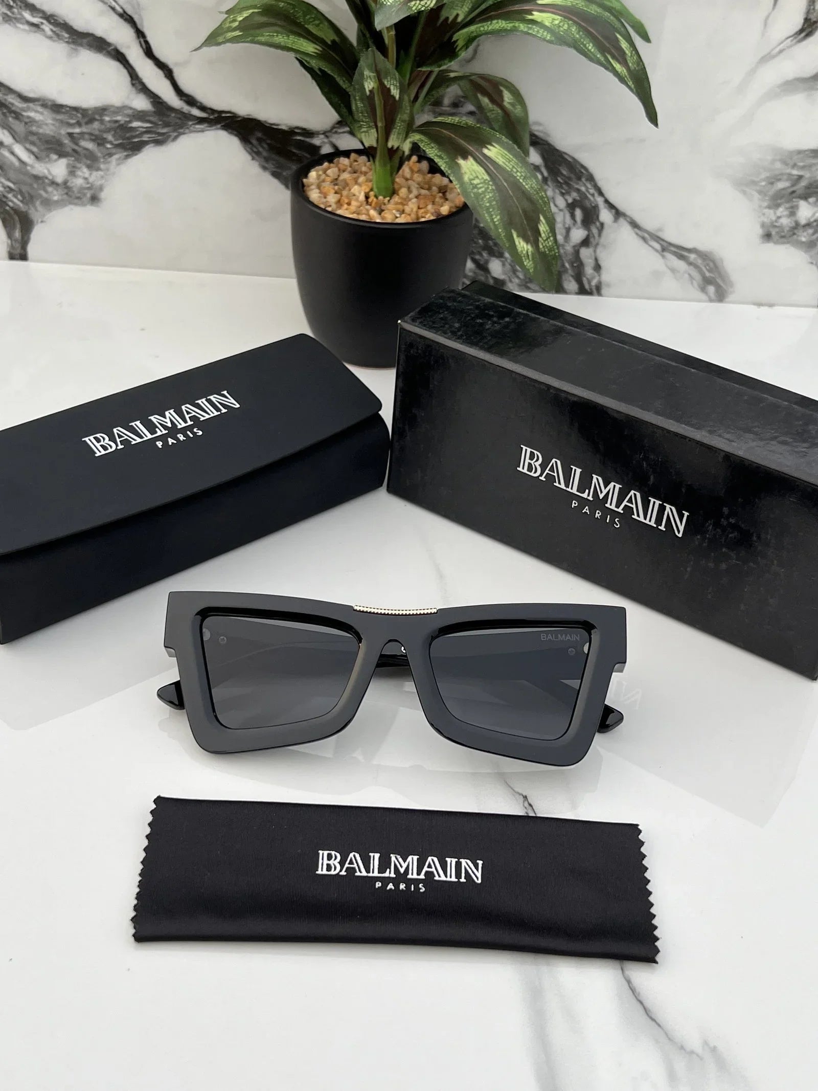 Brande_d BLM_N Bold 4 Full Black Sunglasses (With Original Kit)