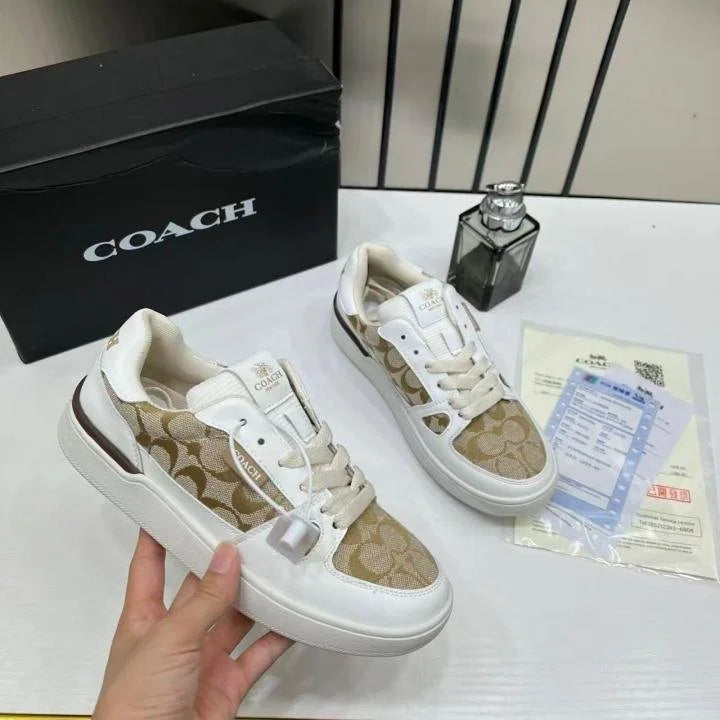 WMN Coaach Clip Court Sneaker White signature canvas TOP BATCH UA
