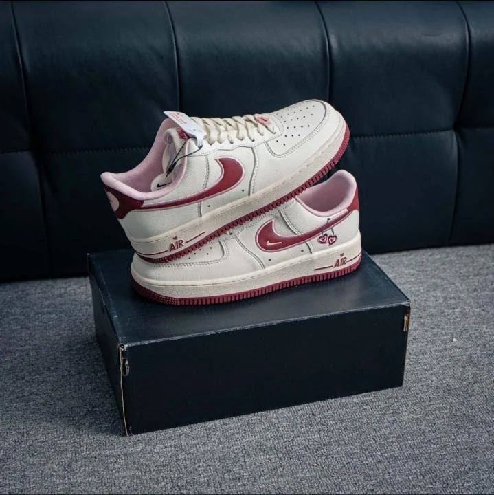 NIK_E AIRFORCE 1 VALENTINES DAY TOP BATCH UA