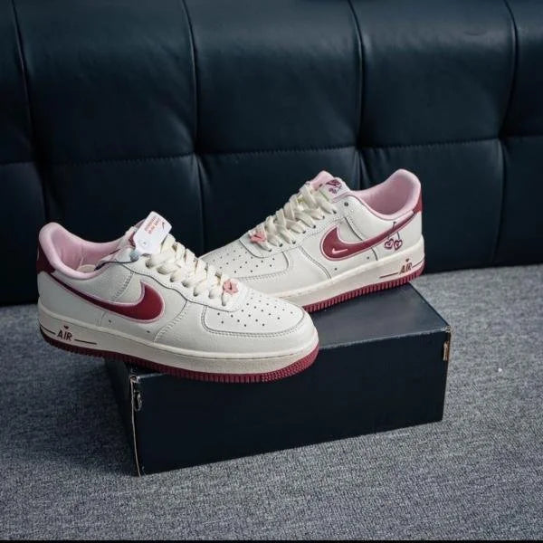 NIK_E AIRFORCE 1 VALENTINES DAY TOP BATCH UA