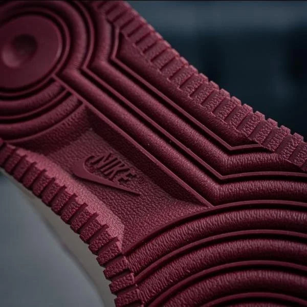 NIK_E AIRFORCE 1 VALENTINES DAY TOP BATCH UA