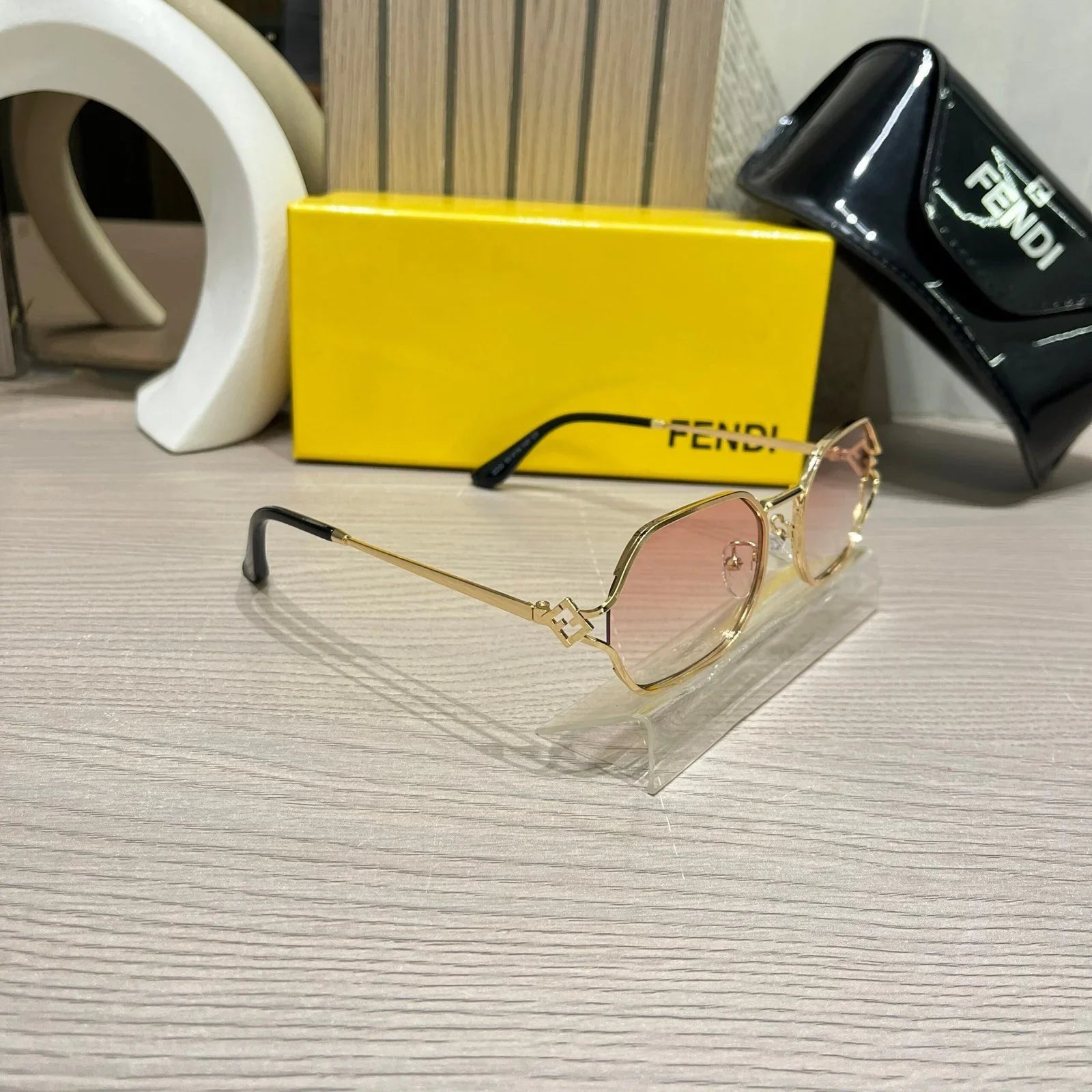 Fe_ndi pink & gold premium Sunglasses’s