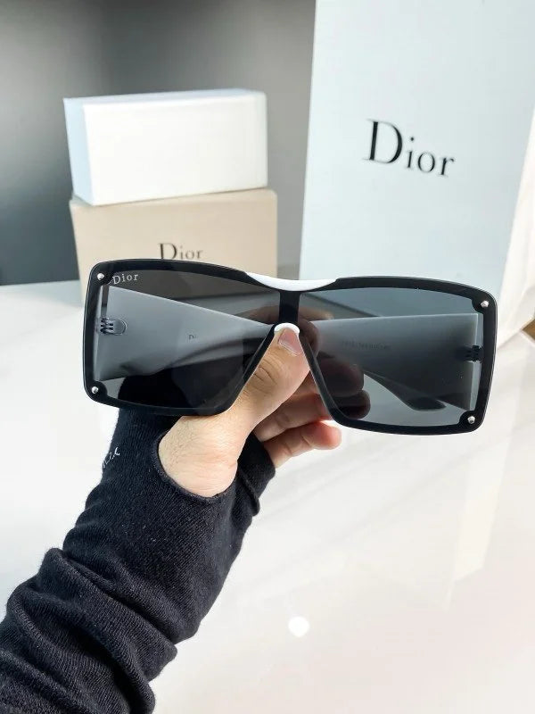 Dio_r White 7812